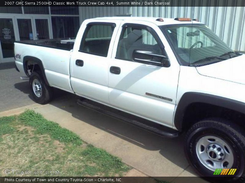 Summit White / Dark Charcoal 2007 GMC Sierra 2500HD Classic Work Truck Crew Cab 4x4