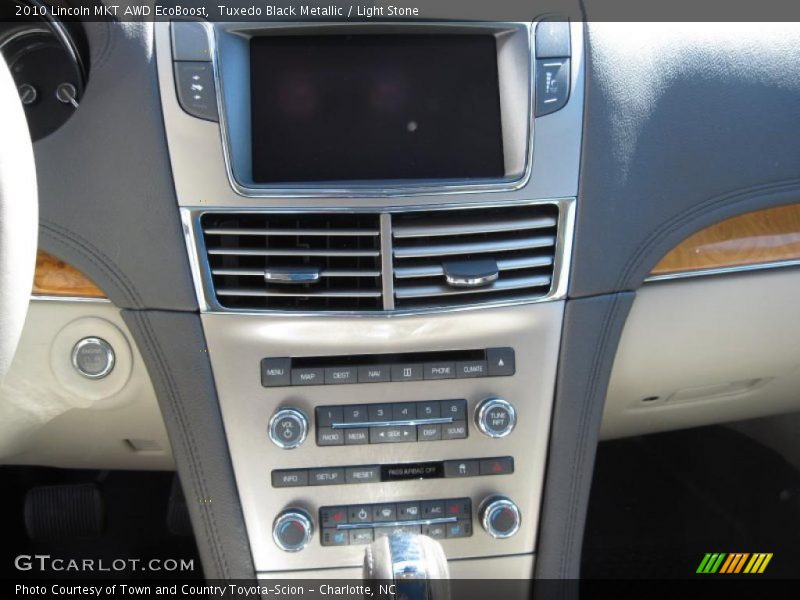 Controls of 2010 MKT AWD EcoBoost
