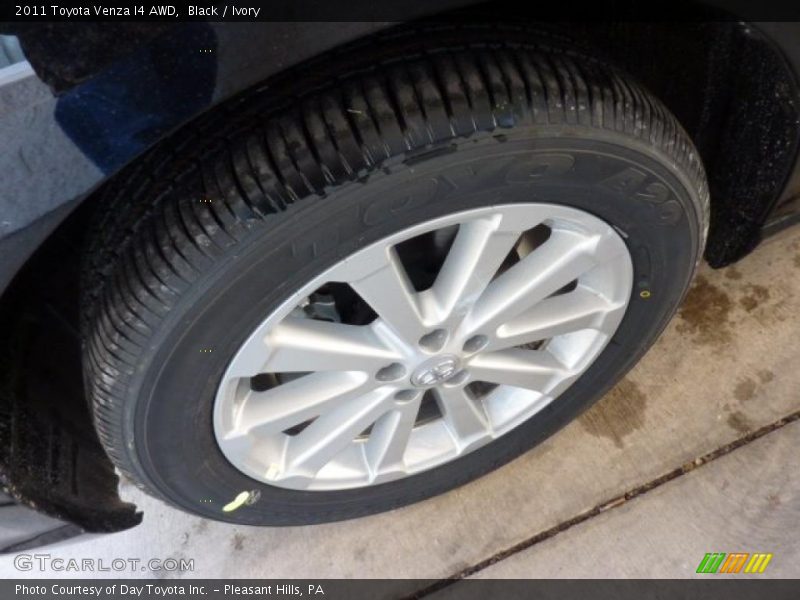 Black / Ivory 2011 Toyota Venza I4 AWD