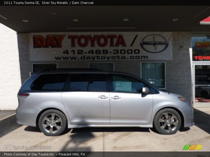 Silver Sky Metallic / Dark Charcoal 2011 Toyota Sienna SE