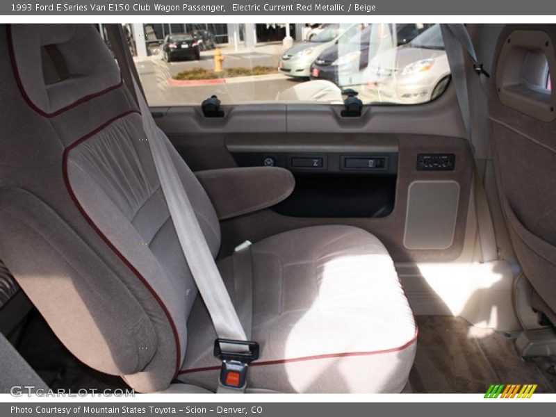 Electric Current Red Metallic / Beige 1993 Ford E Series Van E150 Club Wagon Passenger