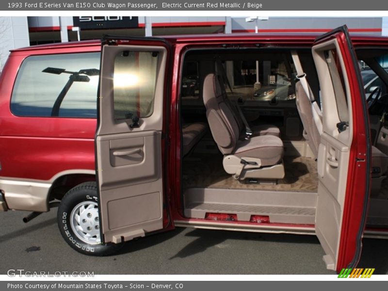  1993 E Series Van E150 Club Wagon Passenger Beige Interior