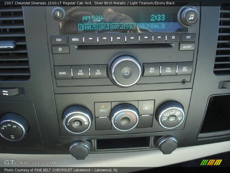 Controls of 2007 Silverado 1500 LT Regular Cab 4x4