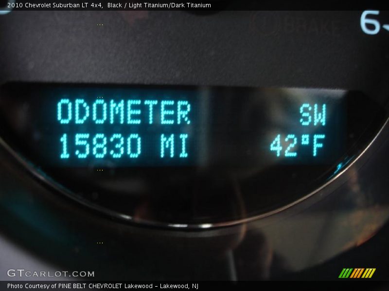 Black / Light Titanium/Dark Titanium 2010 Chevrolet Suburban LT 4x4