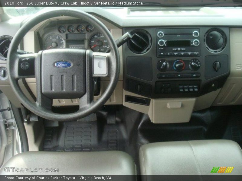 Dashboard of 2010 F250 Super Duty XL Crew Cab
