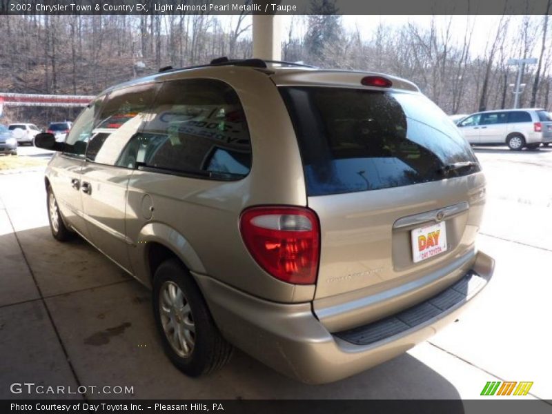 Light Almond Pearl Metallic / Taupe 2002 Chrysler Town & Country EX