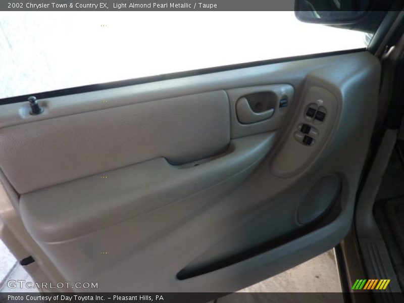 Light Almond Pearl Metallic / Taupe 2002 Chrysler Town & Country EX