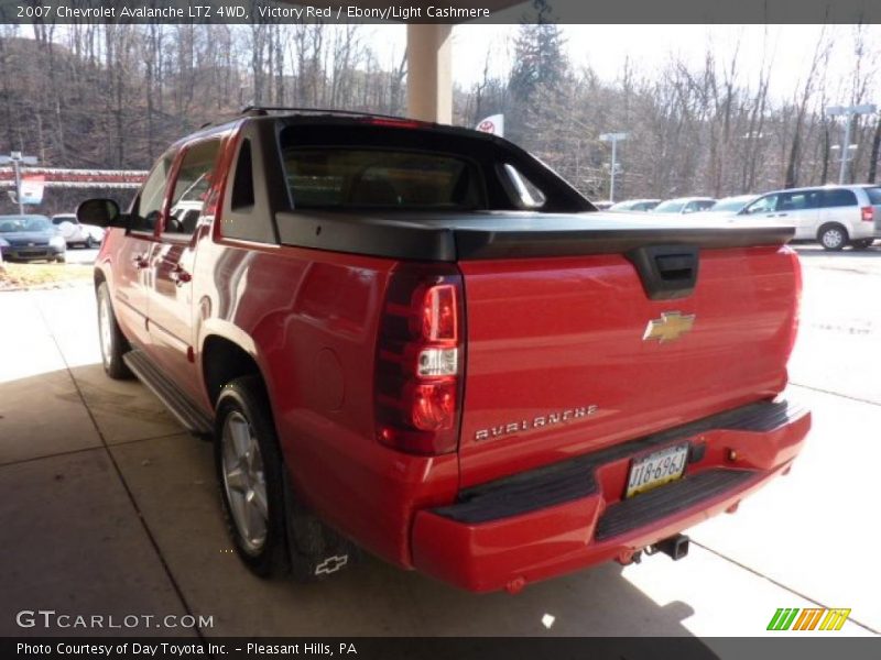 Victory Red / Ebony/Light Cashmere 2007 Chevrolet Avalanche LTZ 4WD
