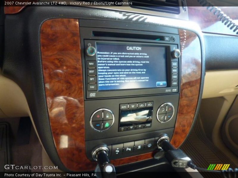 Victory Red / Ebony/Light Cashmere 2007 Chevrolet Avalanche LTZ 4WD