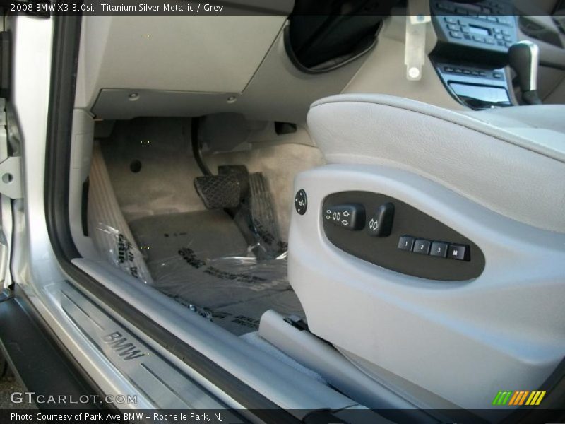 Titanium Silver Metallic / Grey 2008 BMW X3 3.0si