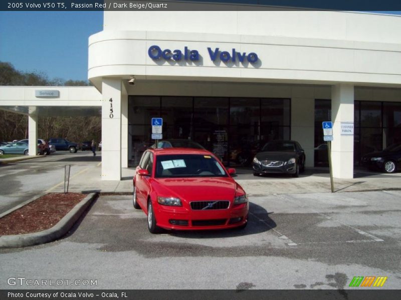 Passion Red / Dark Beige/Quartz 2005 Volvo V50 T5