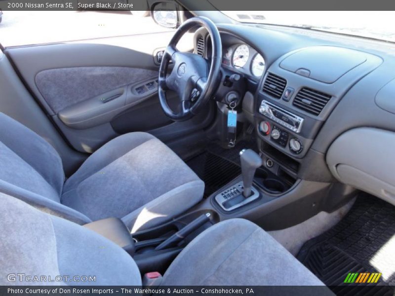 Super Black / Stone 2000 Nissan Sentra SE