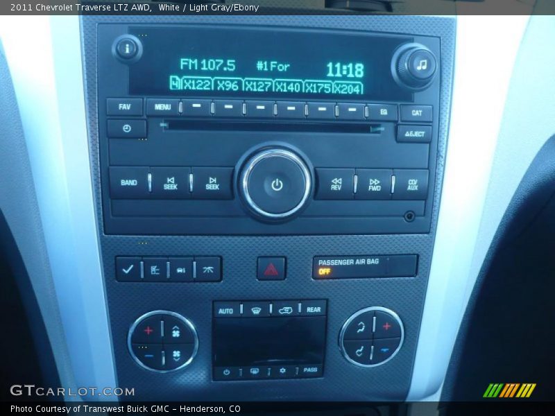 Controls of 2011 Traverse LTZ AWD