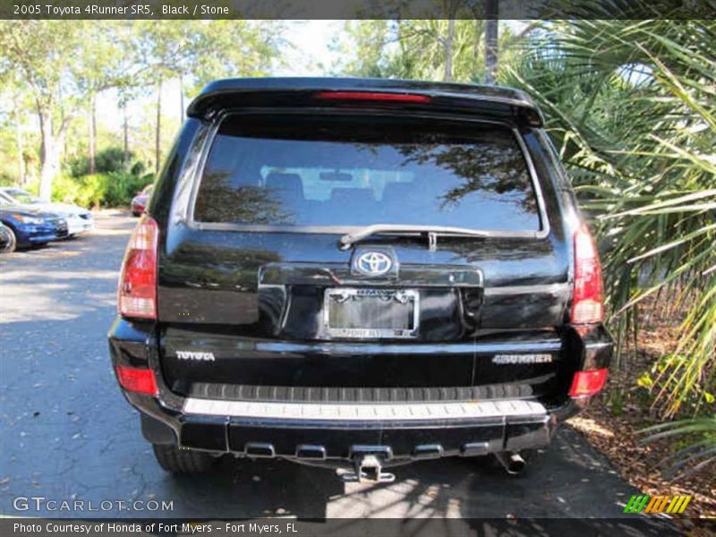 Black / Stone 2005 Toyota 4Runner SR5