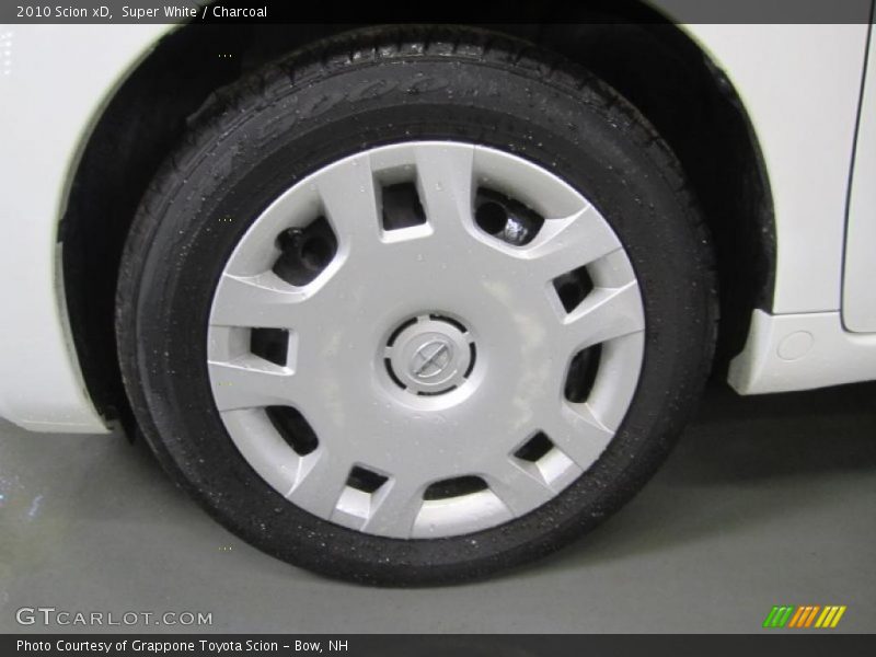 Super White / Charcoal 2010 Scion xD