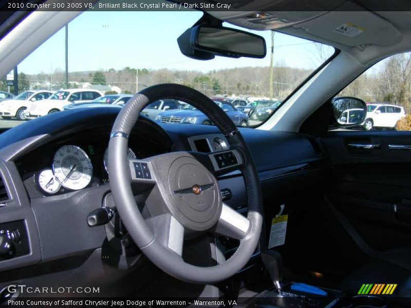 Brilliant Black Crystal Pearl / Dark Slate Gray 2010 Chrysler 300 300S V8