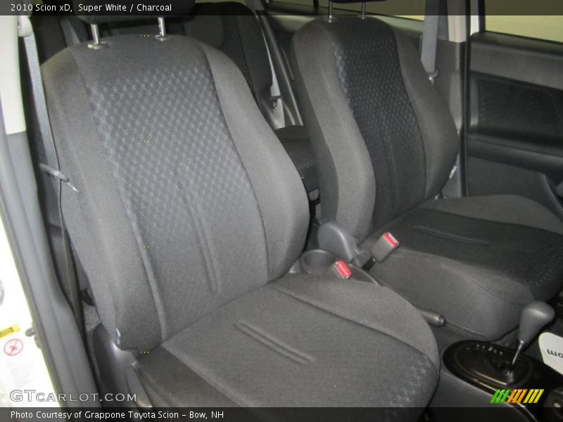 Super White / Charcoal 2010 Scion xD