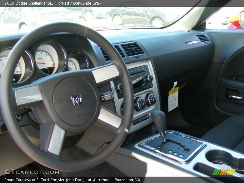 TorRed / Dark Slate Gray 2010 Dodge Challenger SE