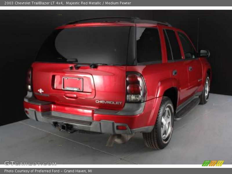 Majestic Red Metallic / Medium Pewter 2003 Chevrolet TrailBlazer LT 4x4