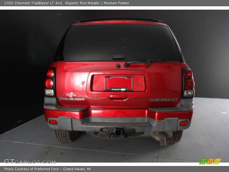 Majestic Red Metallic / Medium Pewter 2003 Chevrolet TrailBlazer LT 4x4