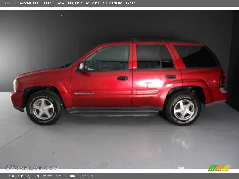 Majestic Red Metallic / Medium Pewter 2003 Chevrolet TrailBlazer LT 4x4