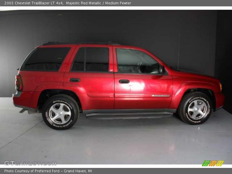 Majestic Red Metallic / Medium Pewter 2003 Chevrolet TrailBlazer LT 4x4