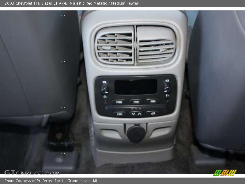 Majestic Red Metallic / Medium Pewter 2003 Chevrolet TrailBlazer LT 4x4