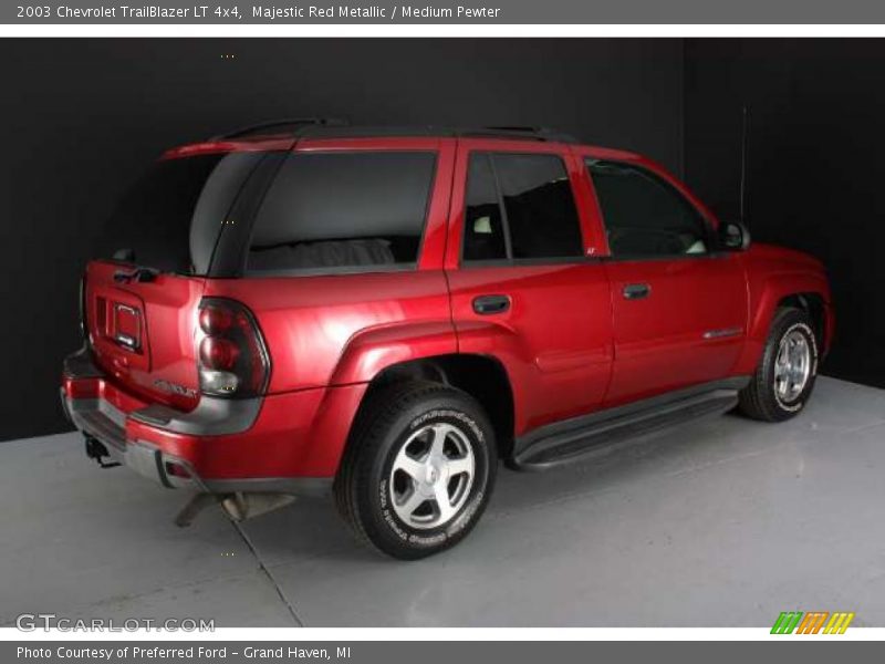 Majestic Red Metallic / Medium Pewter 2003 Chevrolet TrailBlazer LT 4x4