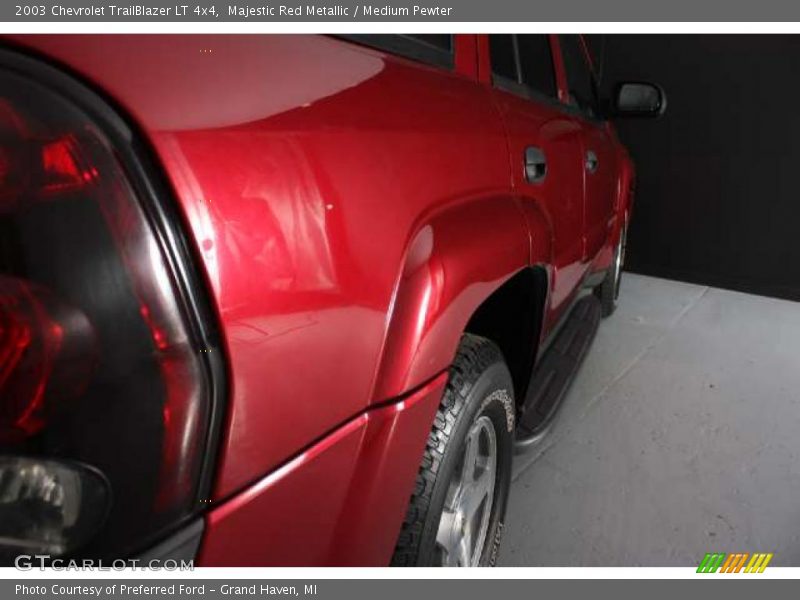 Majestic Red Metallic / Medium Pewter 2003 Chevrolet TrailBlazer LT 4x4