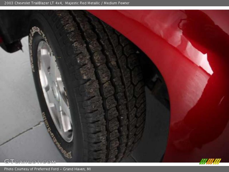 Majestic Red Metallic / Medium Pewter 2003 Chevrolet TrailBlazer LT 4x4