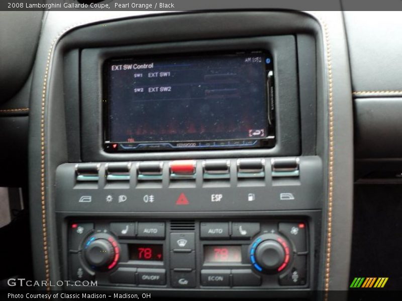 Controls of 2008 Gallardo Coupe