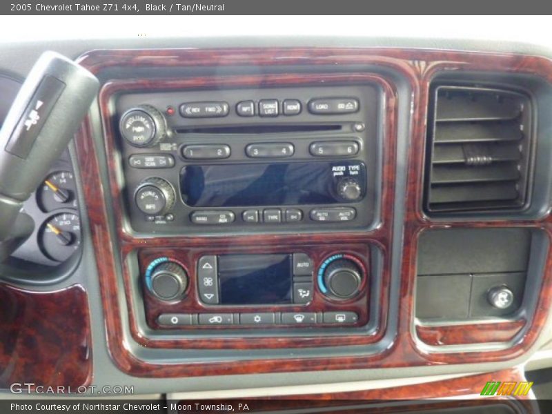 Black / Tan/Neutral 2005 Chevrolet Tahoe Z71 4x4
