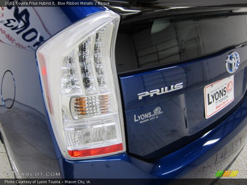 Blue Ribbon Metallic / Bisque 2011 Toyota Prius Hybrid II
