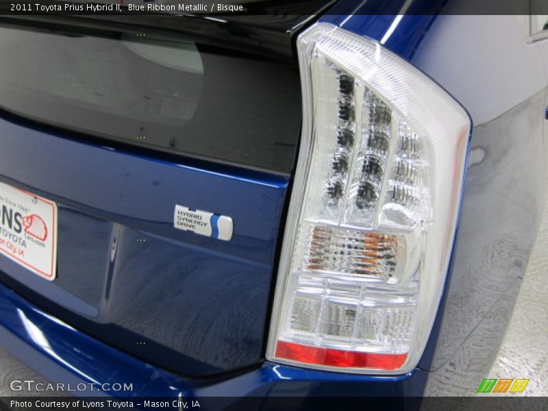 Blue Ribbon Metallic / Bisque 2011 Toyota Prius Hybrid II