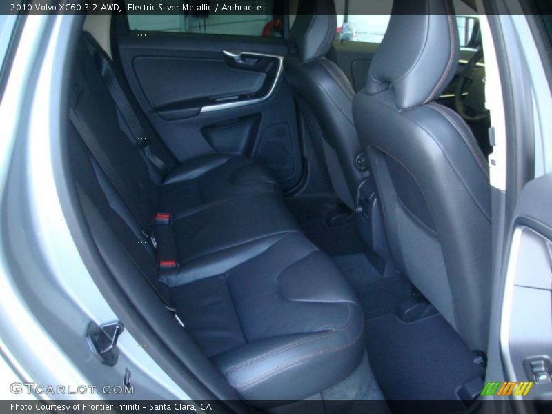  2010 XC60 3.2 AWD Anthracite Interior