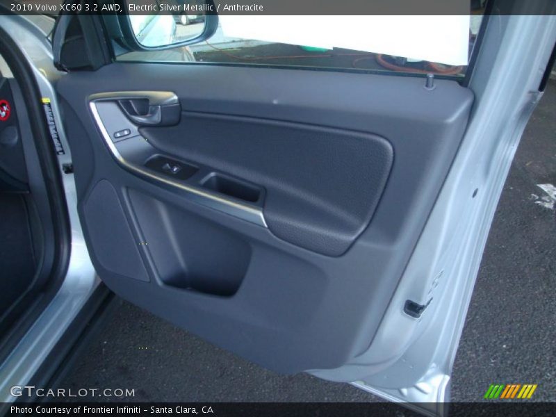 Door Panel of 2010 XC60 3.2 AWD