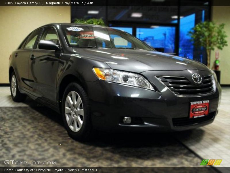 Magnetic Gray Metallic / Ash 2009 Toyota Camry LE