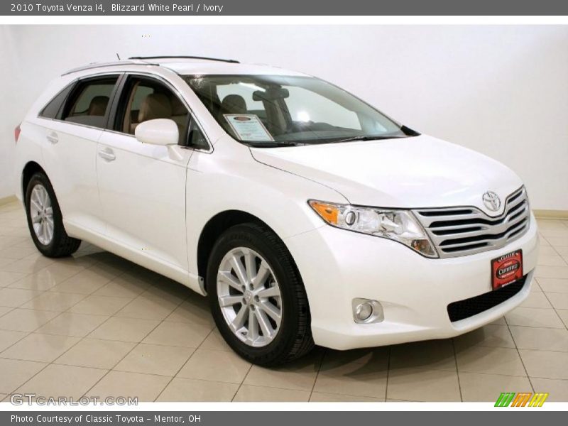 Blizzard White Pearl / Ivory 2010 Toyota Venza I4