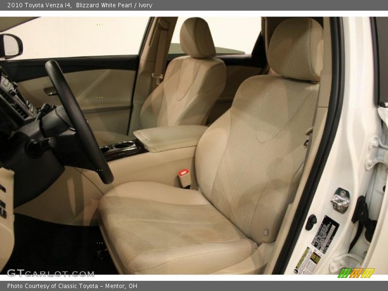 Blizzard White Pearl / Ivory 2010 Toyota Venza I4