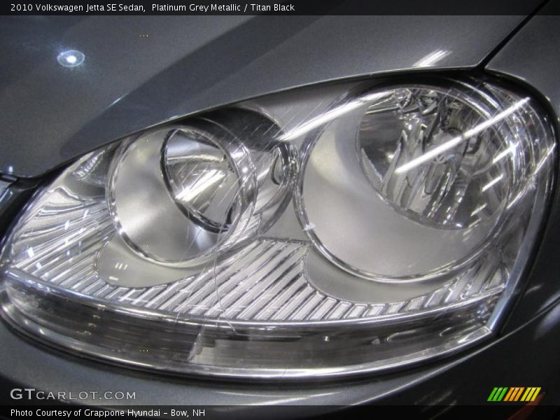Platinum Grey Metallic / Titan Black 2010 Volkswagen Jetta SE Sedan