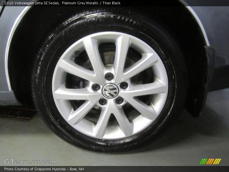 Platinum Grey Metallic / Titan Black 2010 Volkswagen Jetta SE Sedan