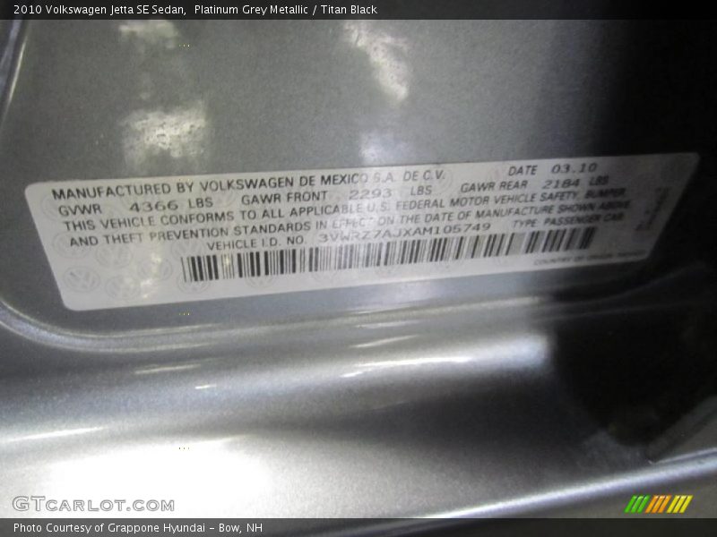 Platinum Grey Metallic / Titan Black 2010 Volkswagen Jetta SE Sedan