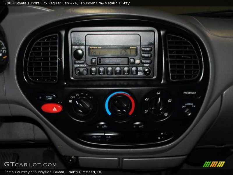 Thunder Gray Metallic / Gray 2000 Toyota Tundra SR5 Regular Cab 4x4