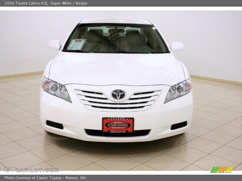 Super White / Bisque 2009 Toyota Camry XLE