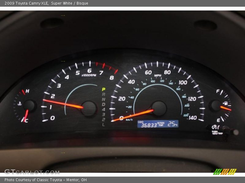 Super White / Bisque 2009 Toyota Camry XLE