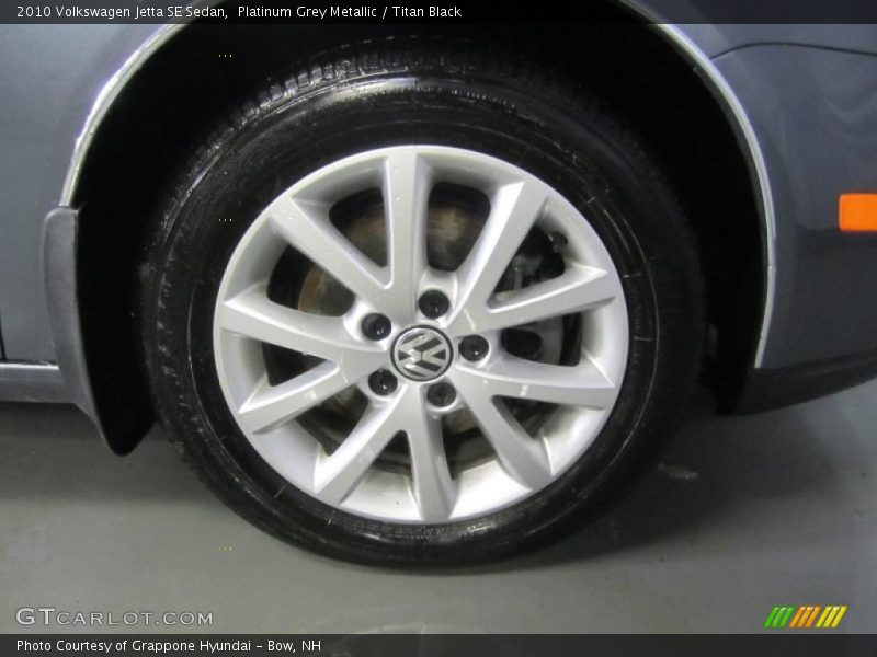 Platinum Grey Metallic / Titan Black 2010 Volkswagen Jetta SE Sedan