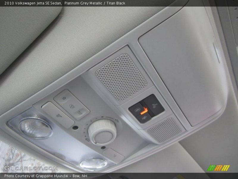 Platinum Grey Metallic / Titan Black 2010 Volkswagen Jetta SE Sedan