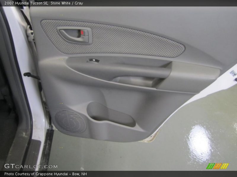 Stone White / Gray 2007 Hyundai Tucson SE