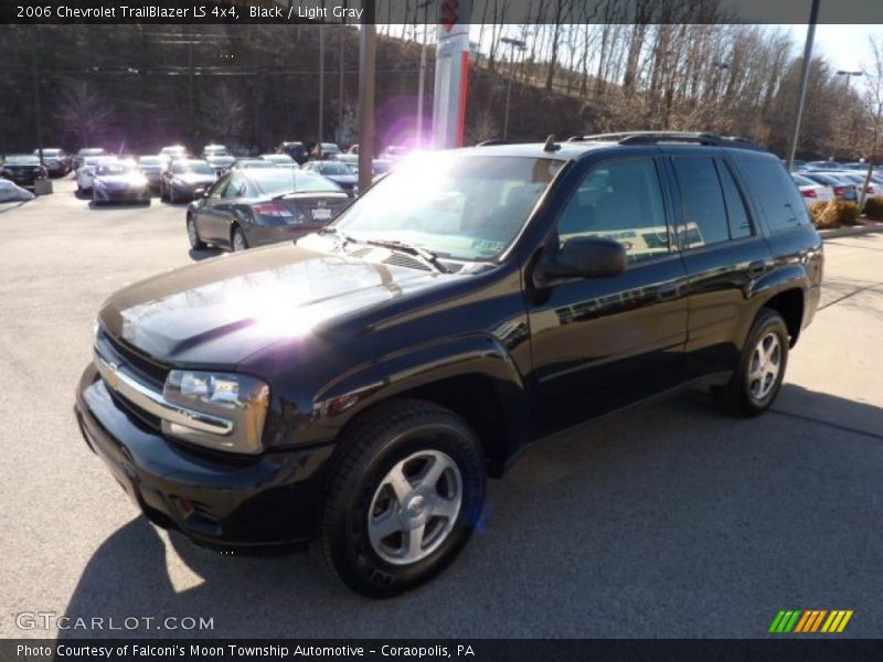 Black / Light Gray 2006 Chevrolet TrailBlazer LS 4x4