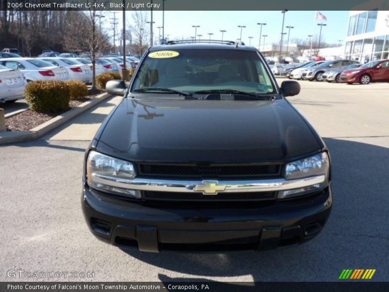 Black / Light Gray 2006 Chevrolet TrailBlazer LS 4x4